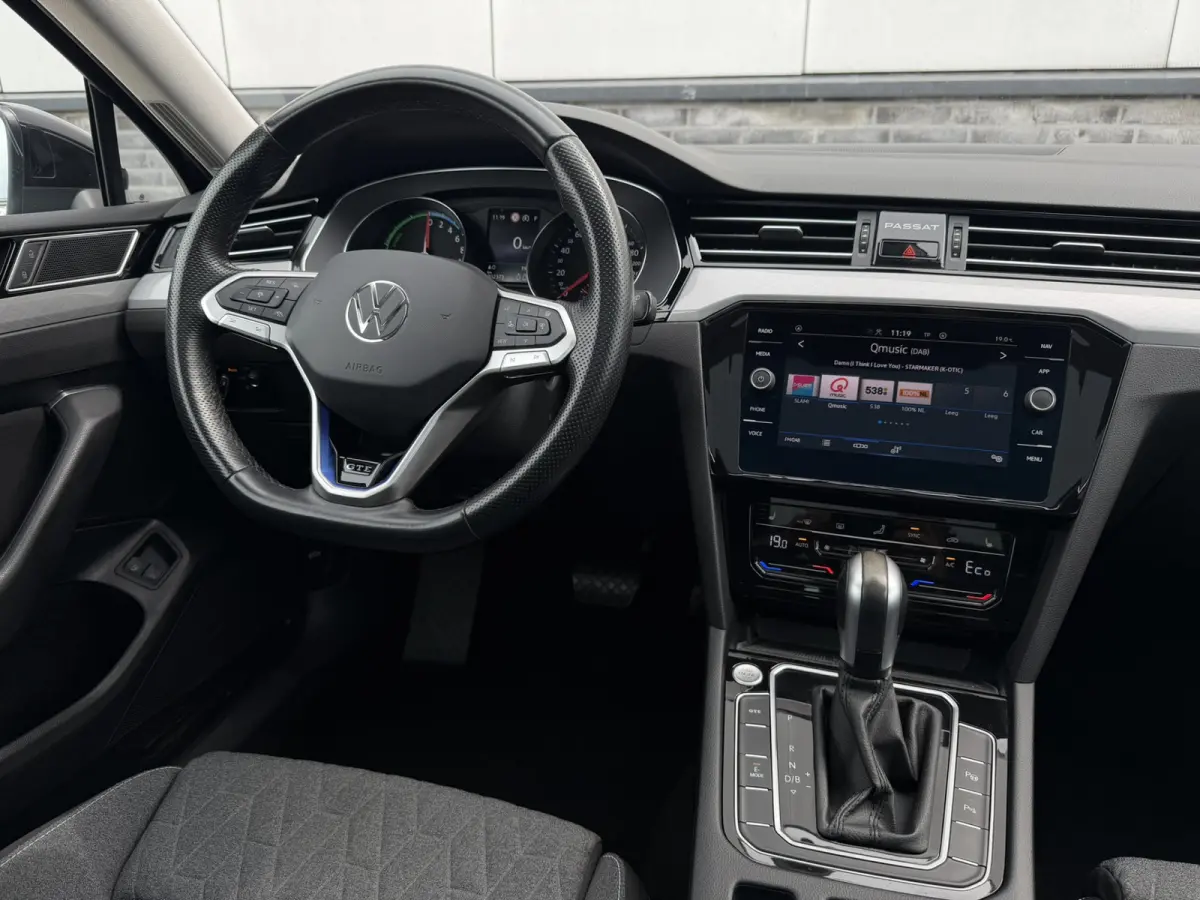 1.4 TSI PHEV GTE Business | Pano | Elek. Trekhaak | Head-Up | Carplay | LED | Camera | Navi