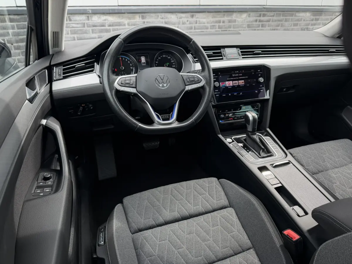 1.4 TSI PHEV GTE Business | Pano | Elek. Trekhaak | Head-Up | Carplay | LED | Camera | Navi