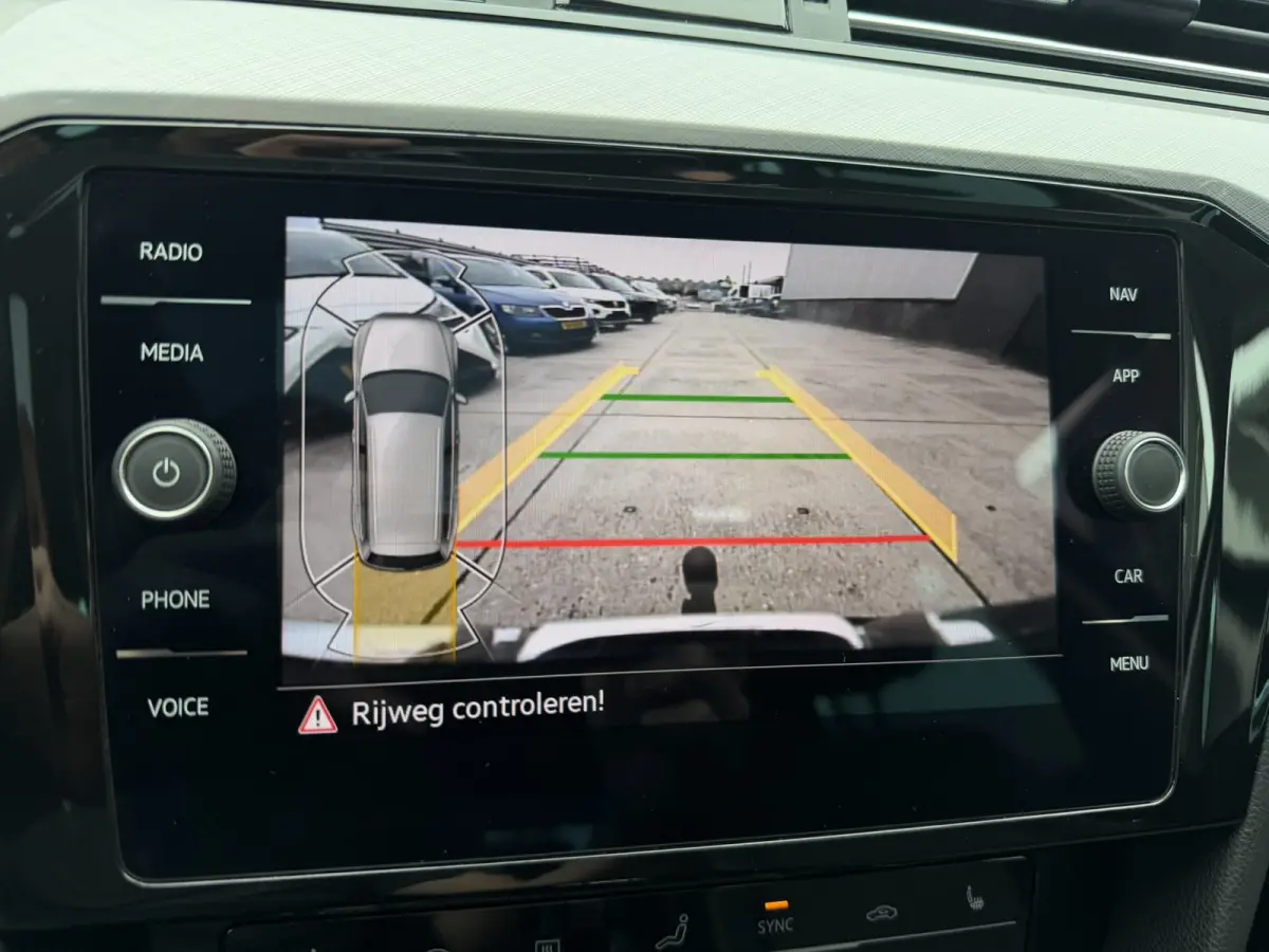 1.4 TSI PHEV GTE Business | Pano | Elek. Trekhaak | Head-Up | Carplay | LED | Camera | Navi