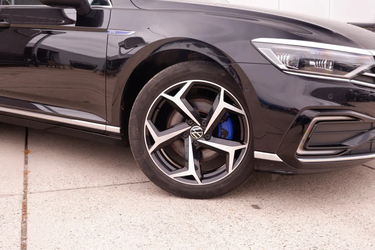 1.4 TSI PHEV GTE Business | Pano | Elek. Trekhaak | Head-Up | Carplay | LED | Camera | Navi