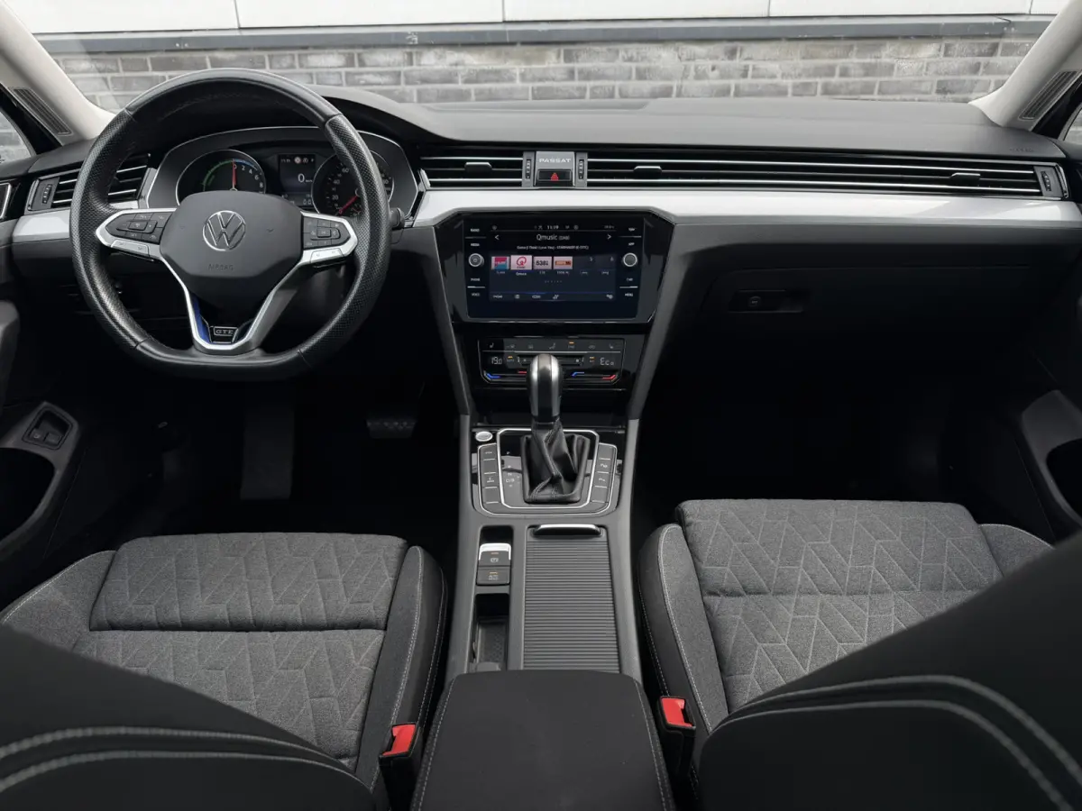 1.4 TSI PHEV GTE Business | Pano | Elek. Trekhaak | Head-Up | Carplay | LED | Camera | Navi