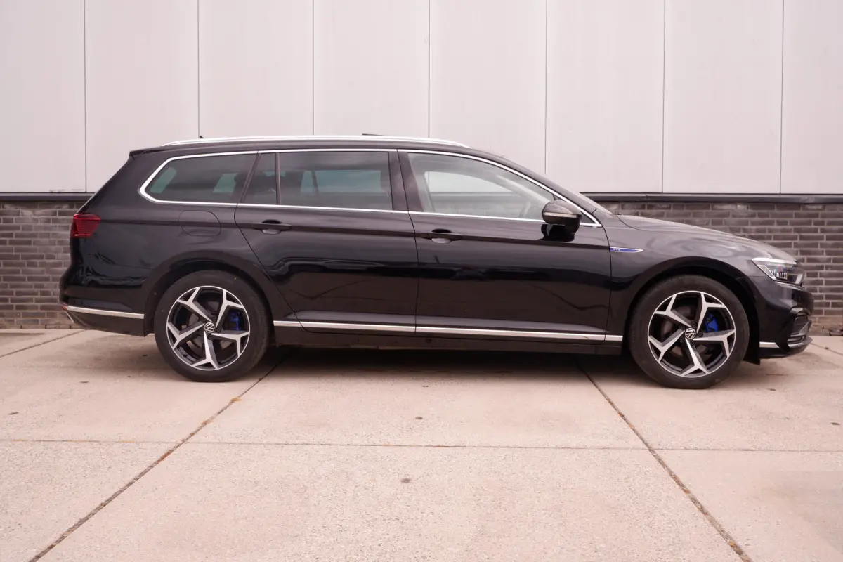 1.4 TSI PHEV GTE Business | Pano | Elek. Trekhaak | Head-Up | Carplay | LED | Camera | Navi