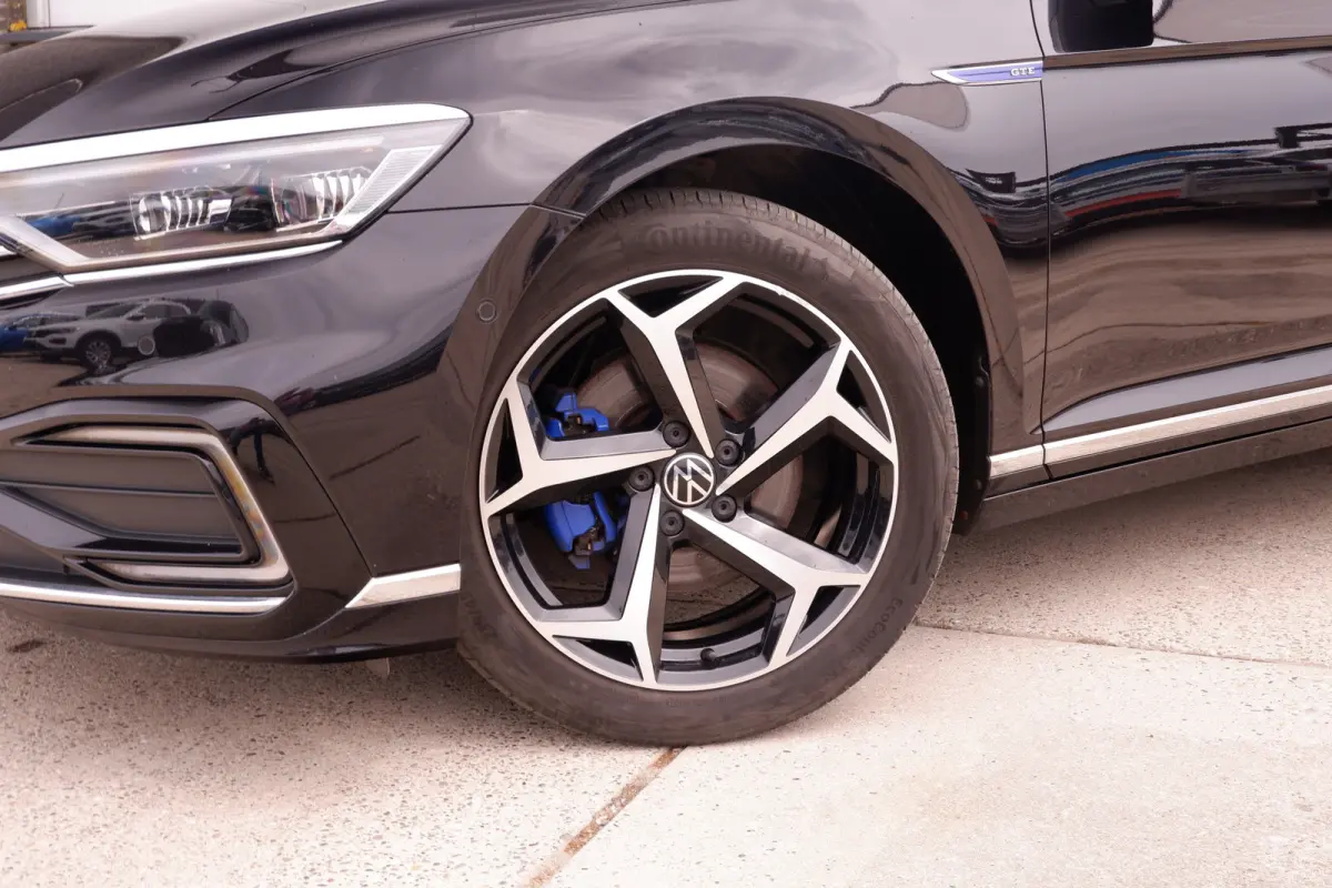 1.4 TSI PHEV GTE Business | Pano | Elek. Trekhaak | Head-Up | Carplay | LED | Camera | Navi