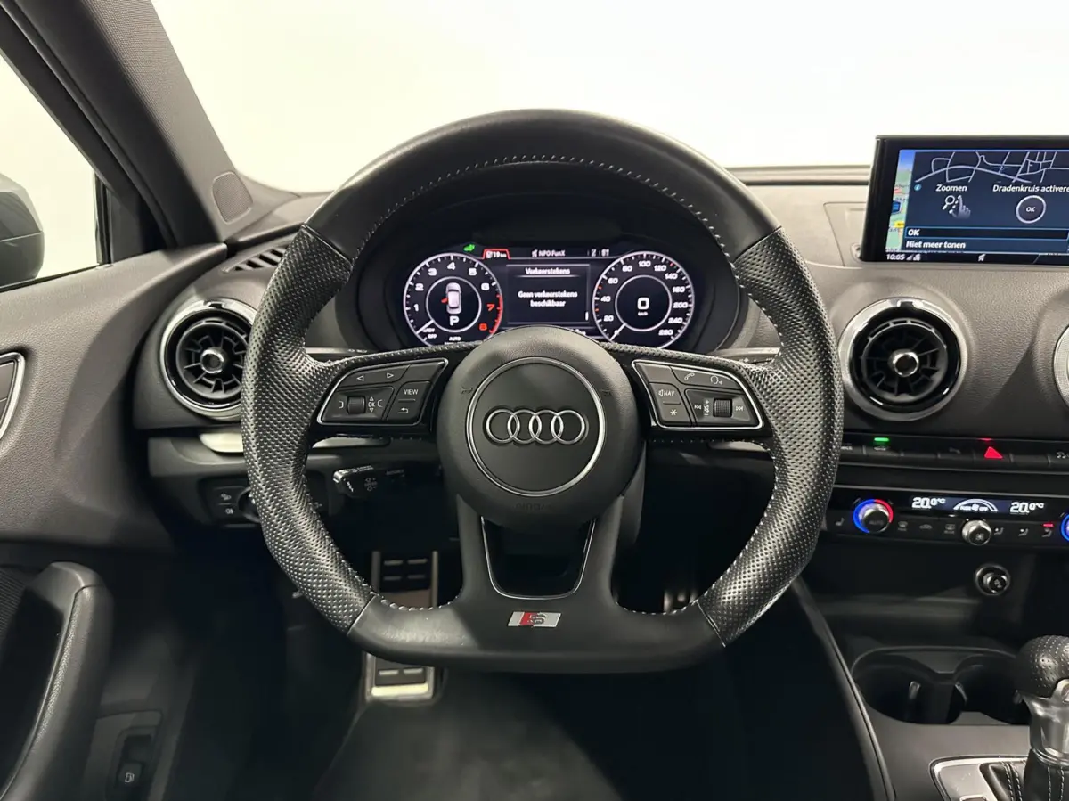 40 e-tron Advance Sport NAVI VIRTUAL TREKHAAK.
