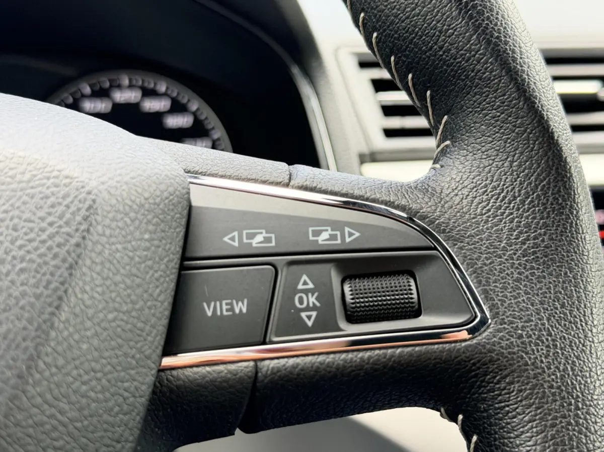 1.0 TSI Xcellence Launch Edition | Camera | Clima | Cruise | Trekhaak