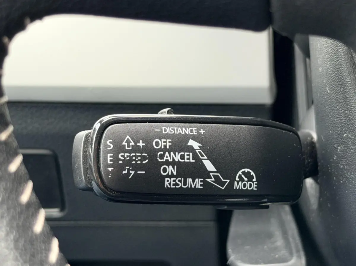 1.0 TSI Xcellence Launch Edition | Camera | Clima | Cruise | Trekhaak
