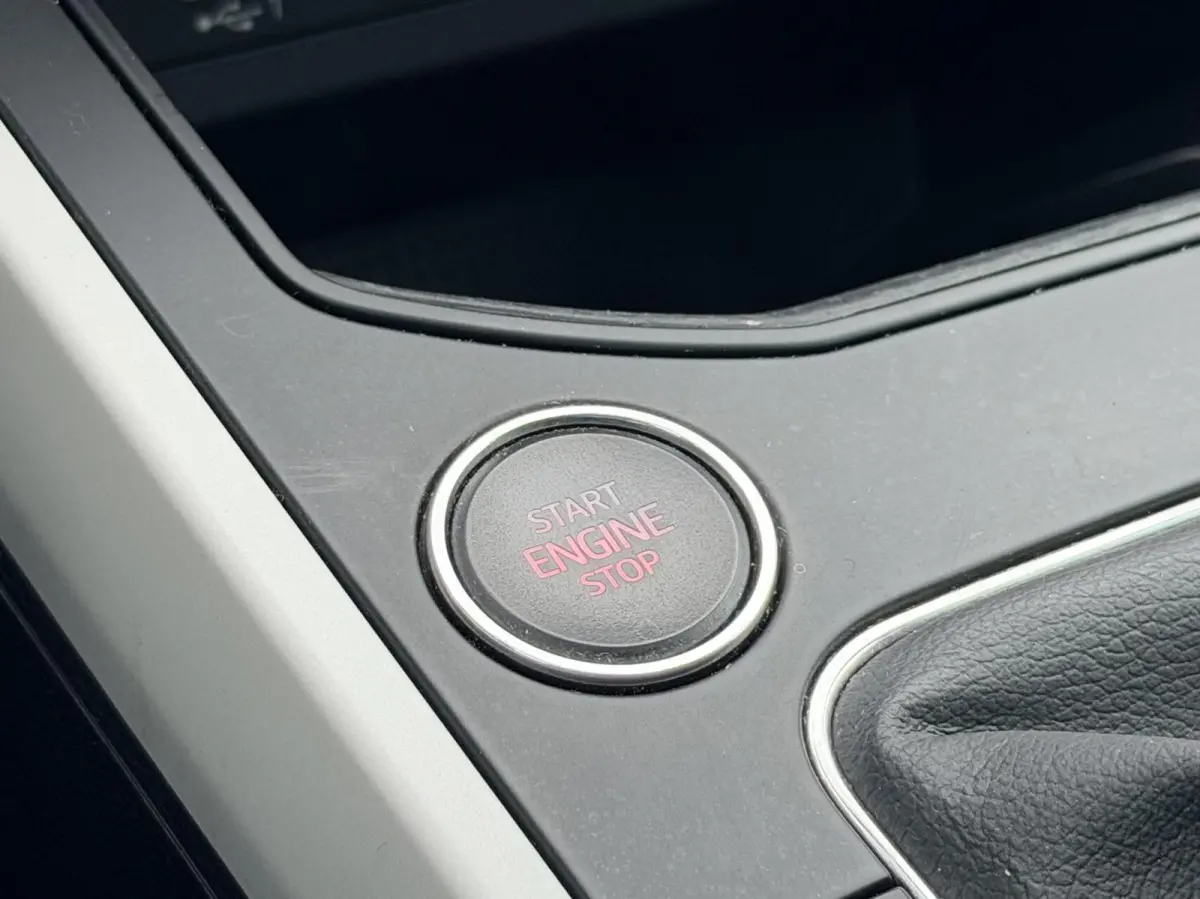 1.0 TSI Xcellence Launch Edition | Camera | Clima | Cruise | Trekhaak