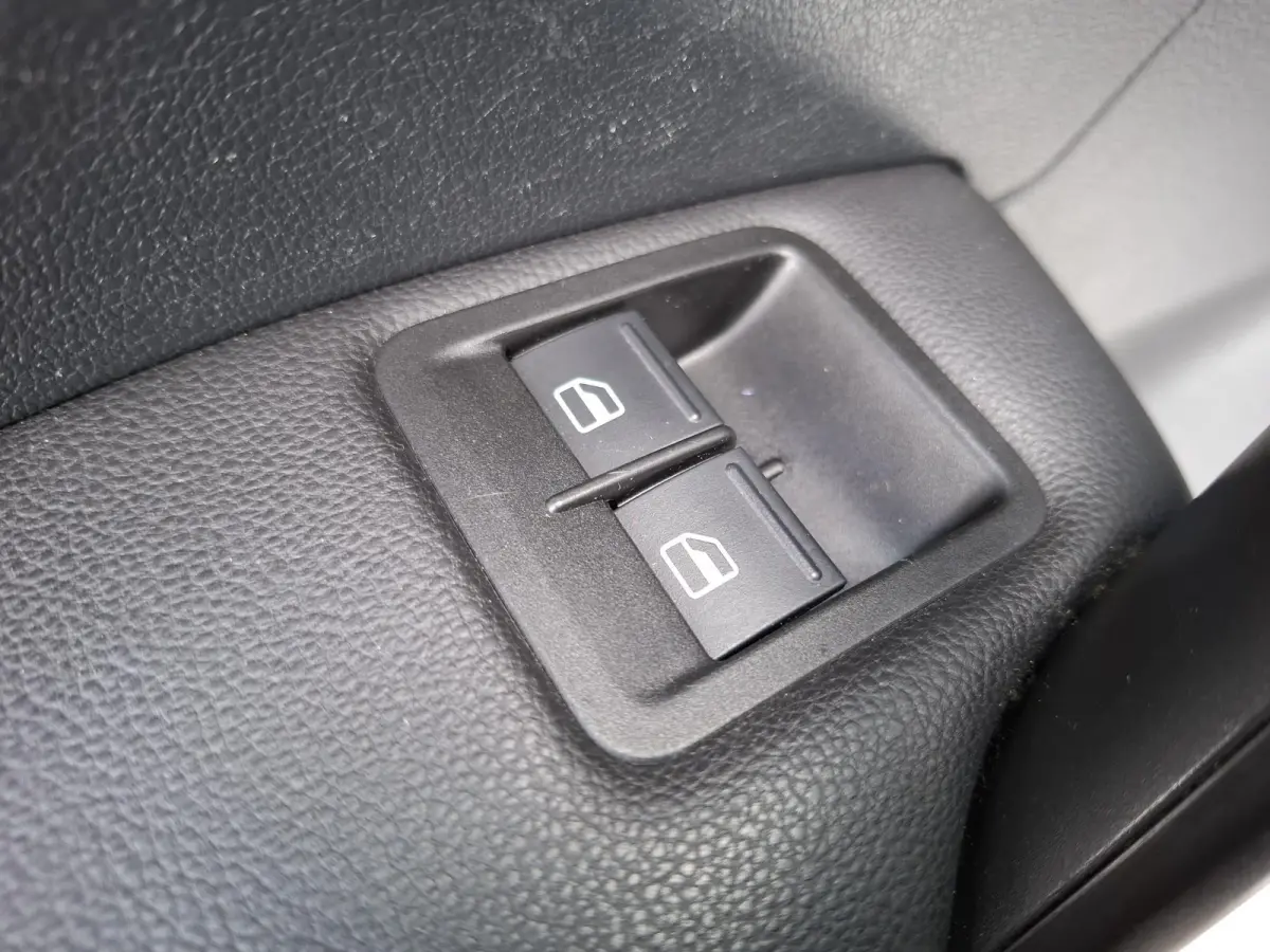 2.0 TDI L2H1 BMT 4Motion Maxi Highline DUBBELE SCHUIFDEUR / AUTOMAAT / EURO 6 / 4X4 / NAVI