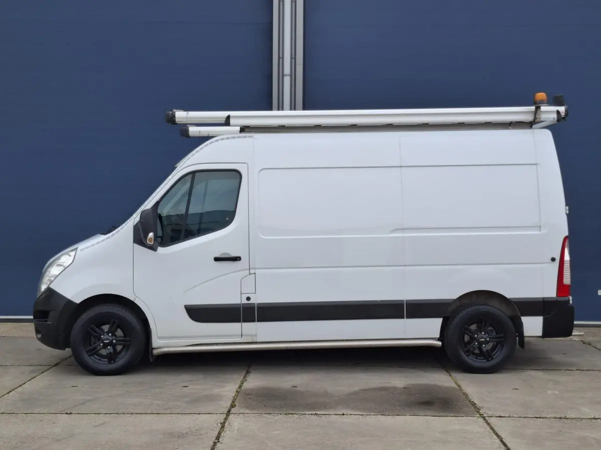 T35 2.3 dCi L2H2 AIRCO / CRUISE CONTROLE / IMPERIAL / TREKHAAK / EURO 6