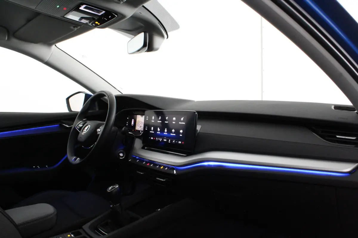 1.0 TSI Business > Camera/Trekhaak/Stoelverwarming...