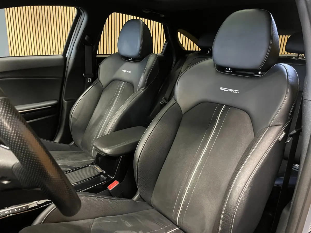 1.0 T-GDi GT-Line 120PK|DIGITAL COCKPIT|PANO|NAVI|CARPLAY|CAMERA|CLIMA+CRUISE|STOEL+STUURVERW|KEYLESS ENTRY+GO|NL|NAP|