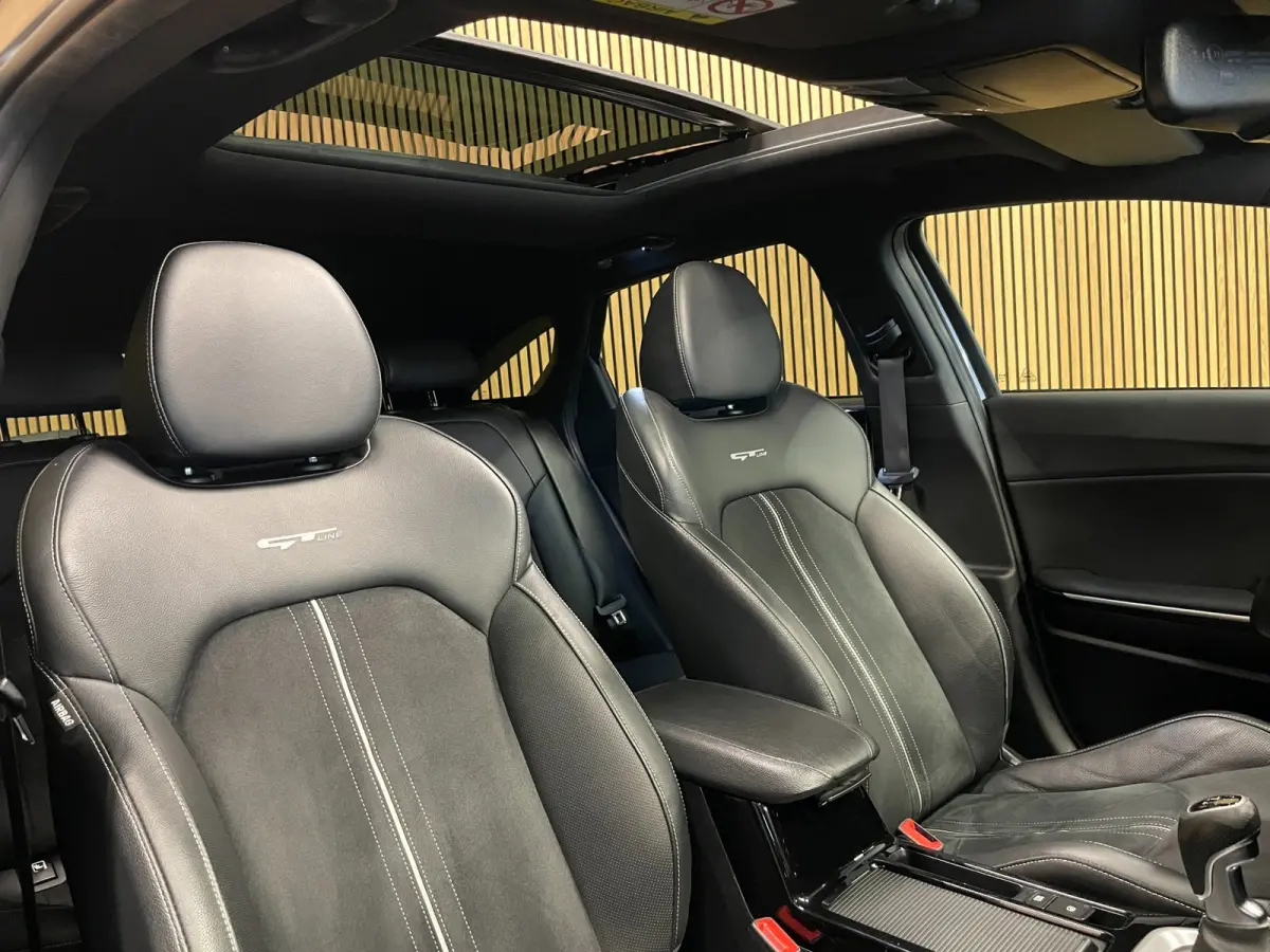 1.0 T-GDi GT-Line 120PK|DIGITAL COCKPIT|PANO|NAVI|CARPLAY|CAMERA|CLIMA+CRUISE|STOEL+STUURVERW|KEYLESS ENTRY+GO|NL|NAP|