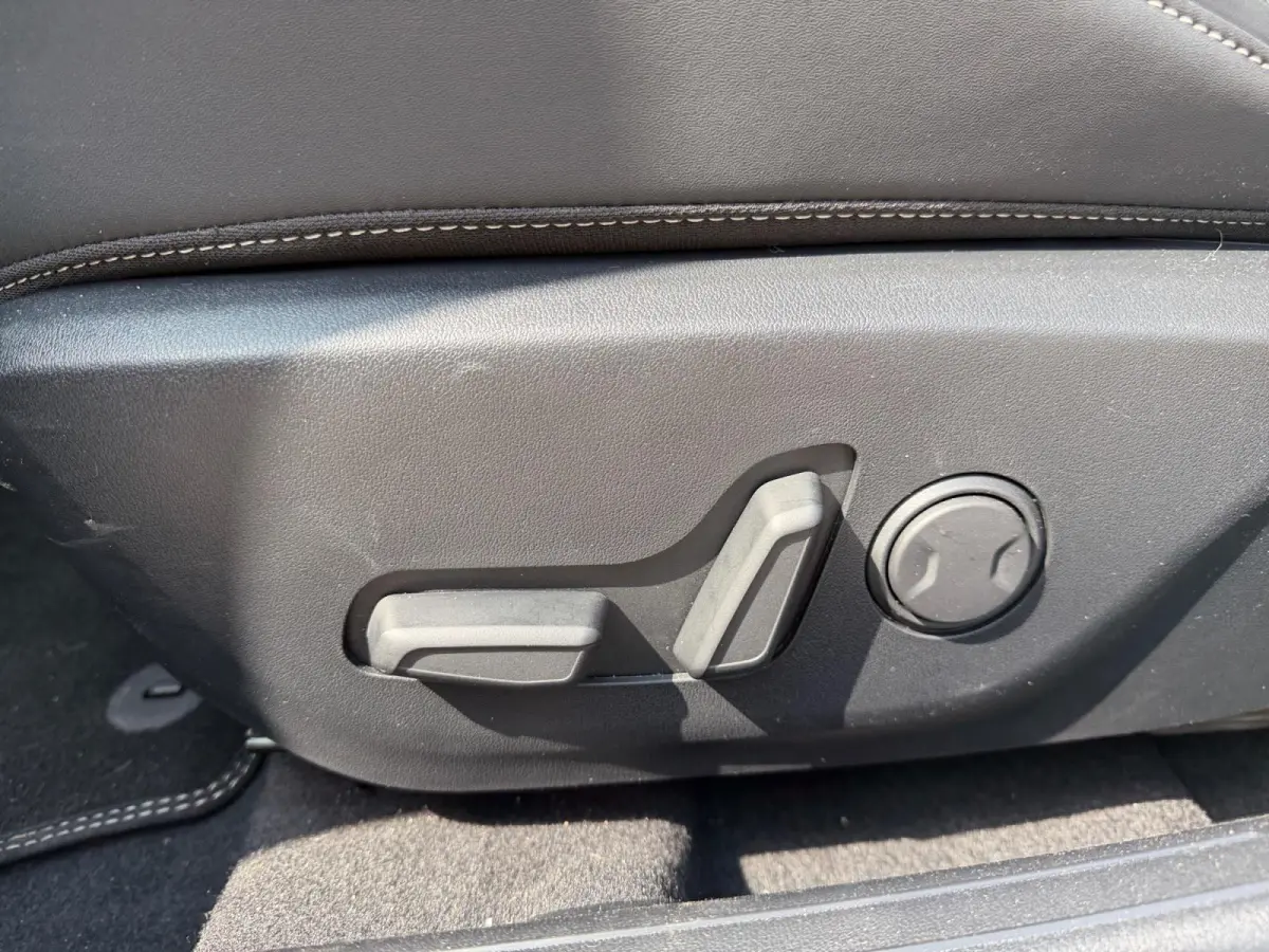 Sportswagon 1.0 T-GDi MHEV GT-Line Launch Edition Nieuw model | Schuifdak | Stoel + stuurverwarming | Climate control | ACC |