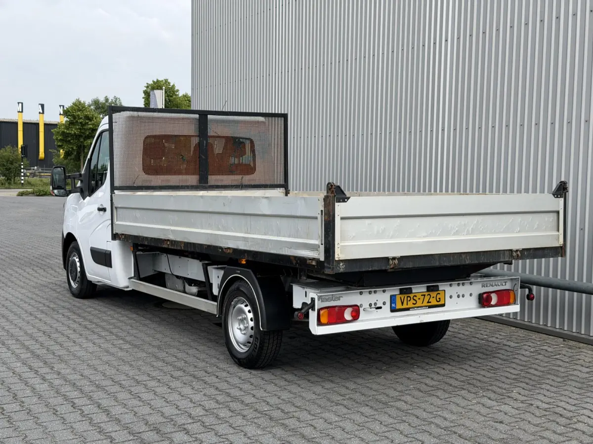 T35 2.3 L3*OPEN LAADBAK*KIPPER*CRUISE*A/C*TEL*3PER