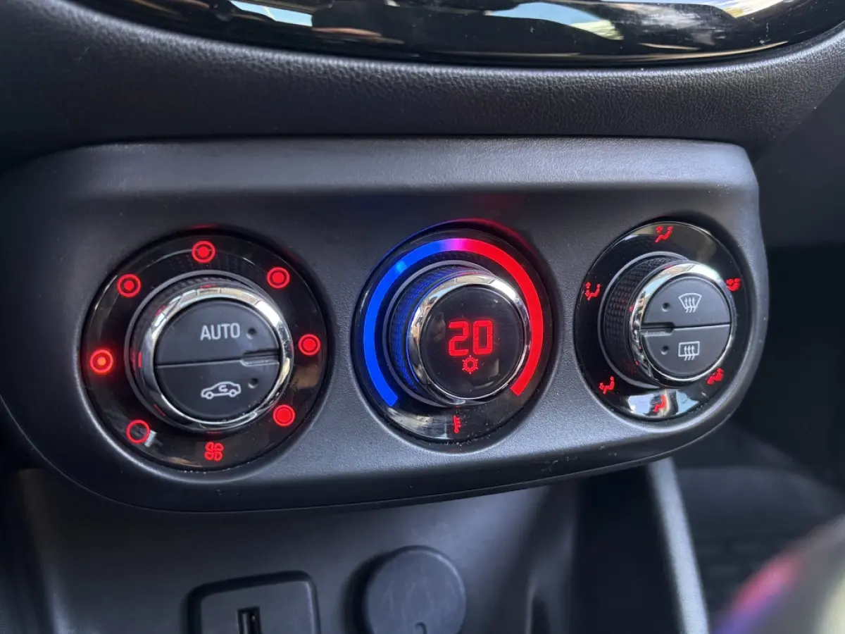 1.4 Color Edition Pano Carplay Lane Ecc