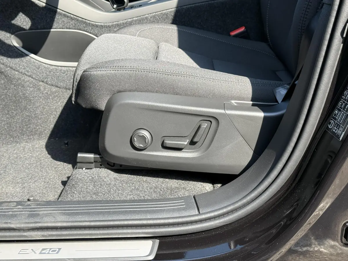 Single Motor Extended Range Plus Europa 82 kWh