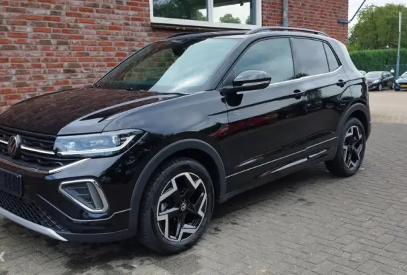 1.5 TSI R-Line Edition IQ light afn trekh