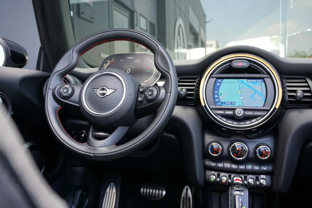 1.5 Sidewalk Edition JCW + CAMERA / APPLE CARPLAY / STOELVERWARMING