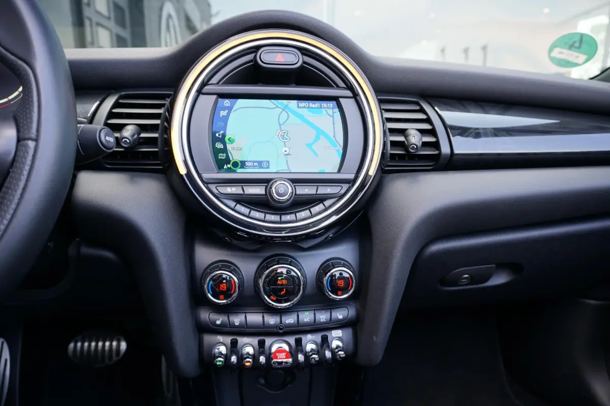 1.5 Sidewalk Edition JCW + CAMERA / APPLE CARPLAY / STOELVERWARMING