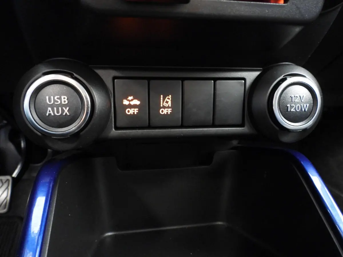 1.2 Smart Hybrid Select NAVI-APP/CAMERA/AIRCO/LED/16"LMV!