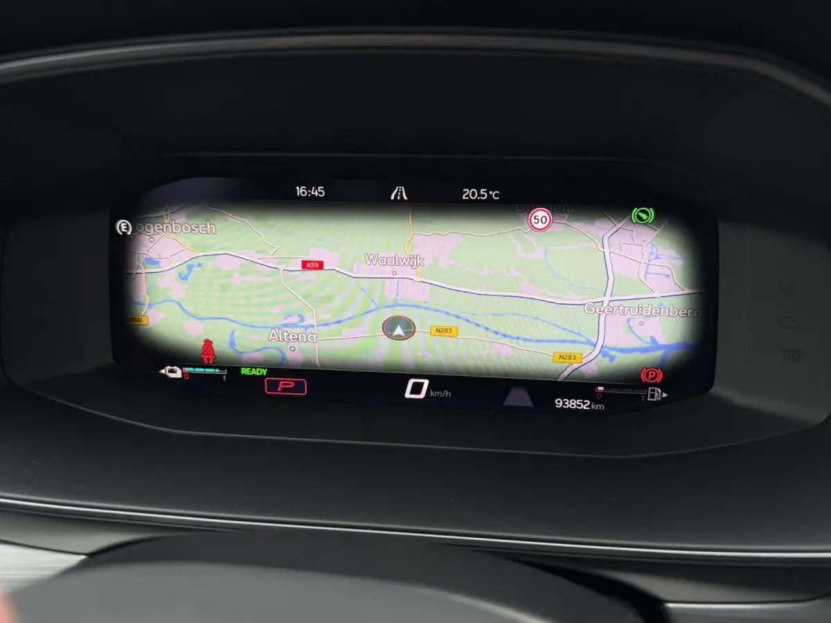 1.4 e-Hybrid Black Edition | Panorama | Carplay | Camera | Virtual | LED |