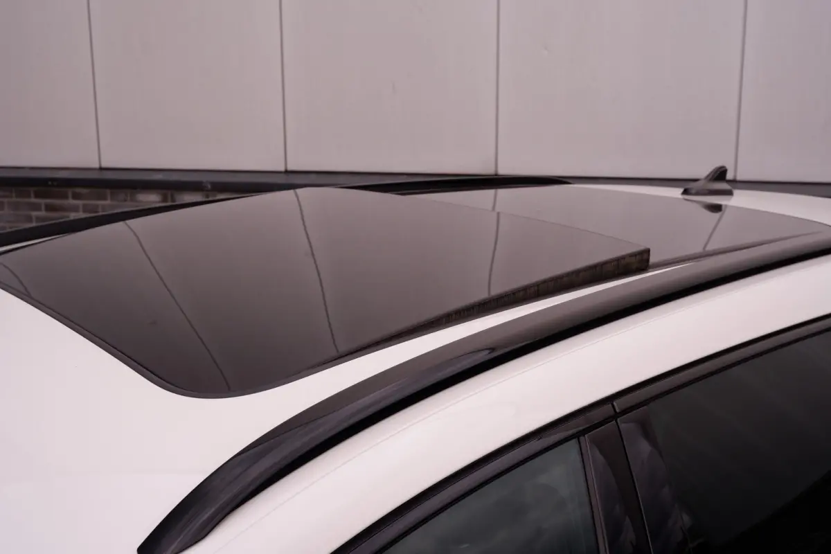 1.4 e-Hybrid Black Edition | Panorama | Carplay | Camera | Virtual | LED |