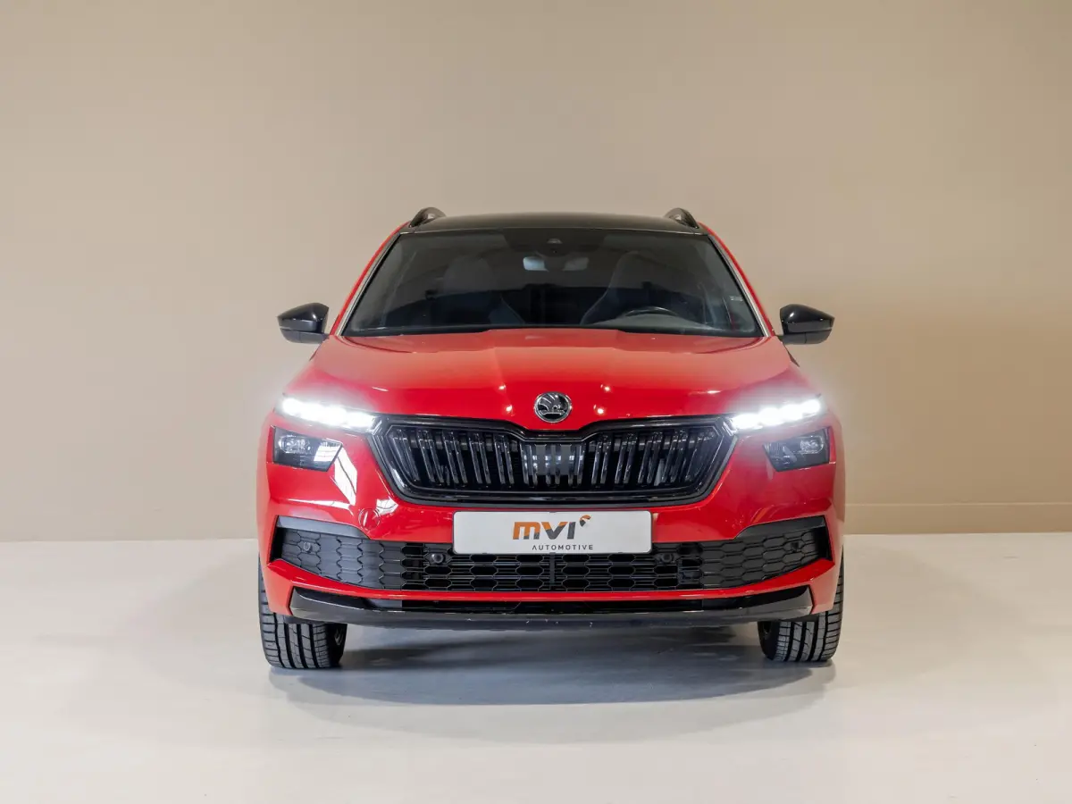 1.0 TSI Monte Carlo / 110pk / Panorama dak / Achteruitrij camera / Adaptieve cruise control /