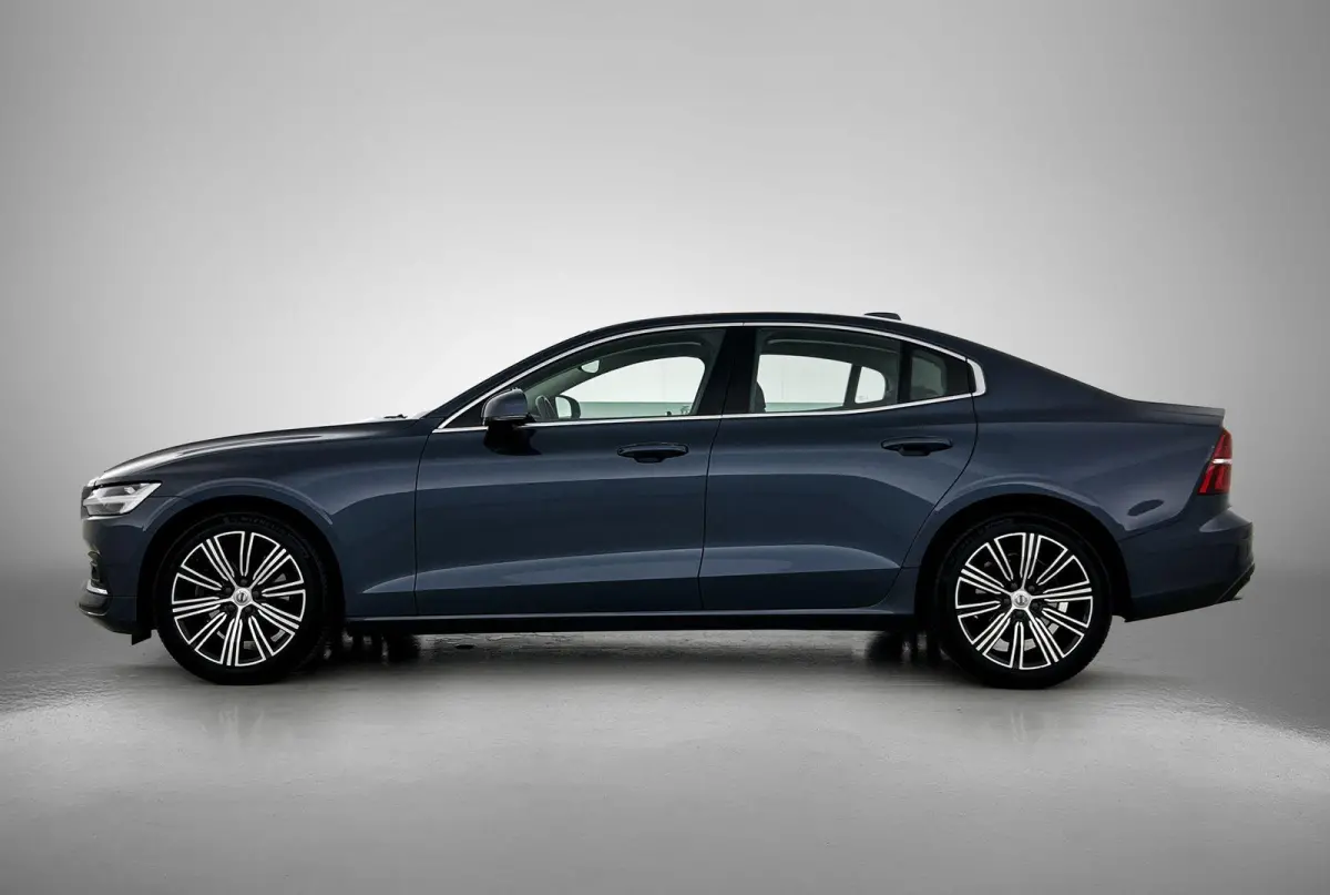 2.0 B3 Inscription | ACHTERUITRIJCAMERA | STOELVERWARMING | STUURVERWARMING | LEDEREN BEKLEDING | DODEHOEK | MEMORY | CLIMATE CONTROL | CRUISE CONTROL |