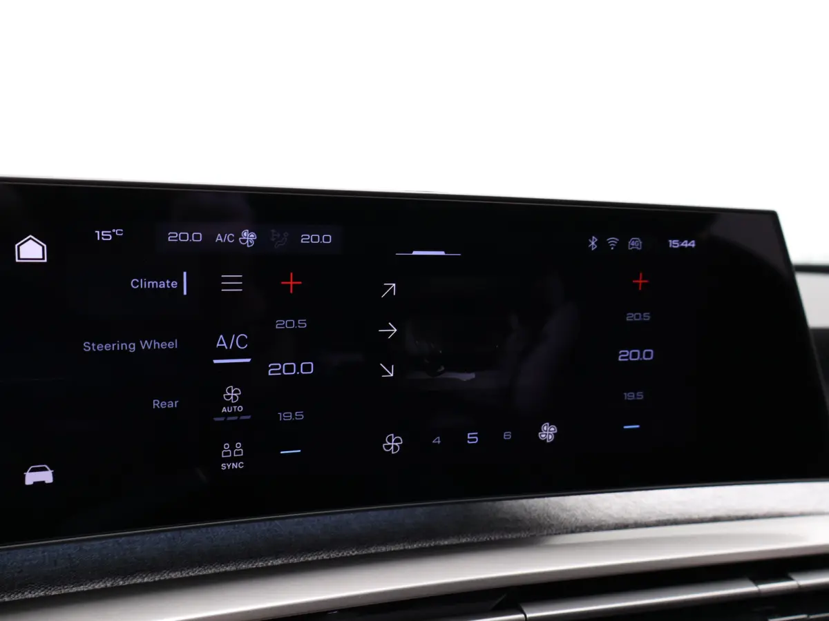 1.2 Hybrid 136 Allure | 2 stoelen op derde rij | Achteruitrijcamera | Apple Carplay/Android Auto|telefoonintegratie premium