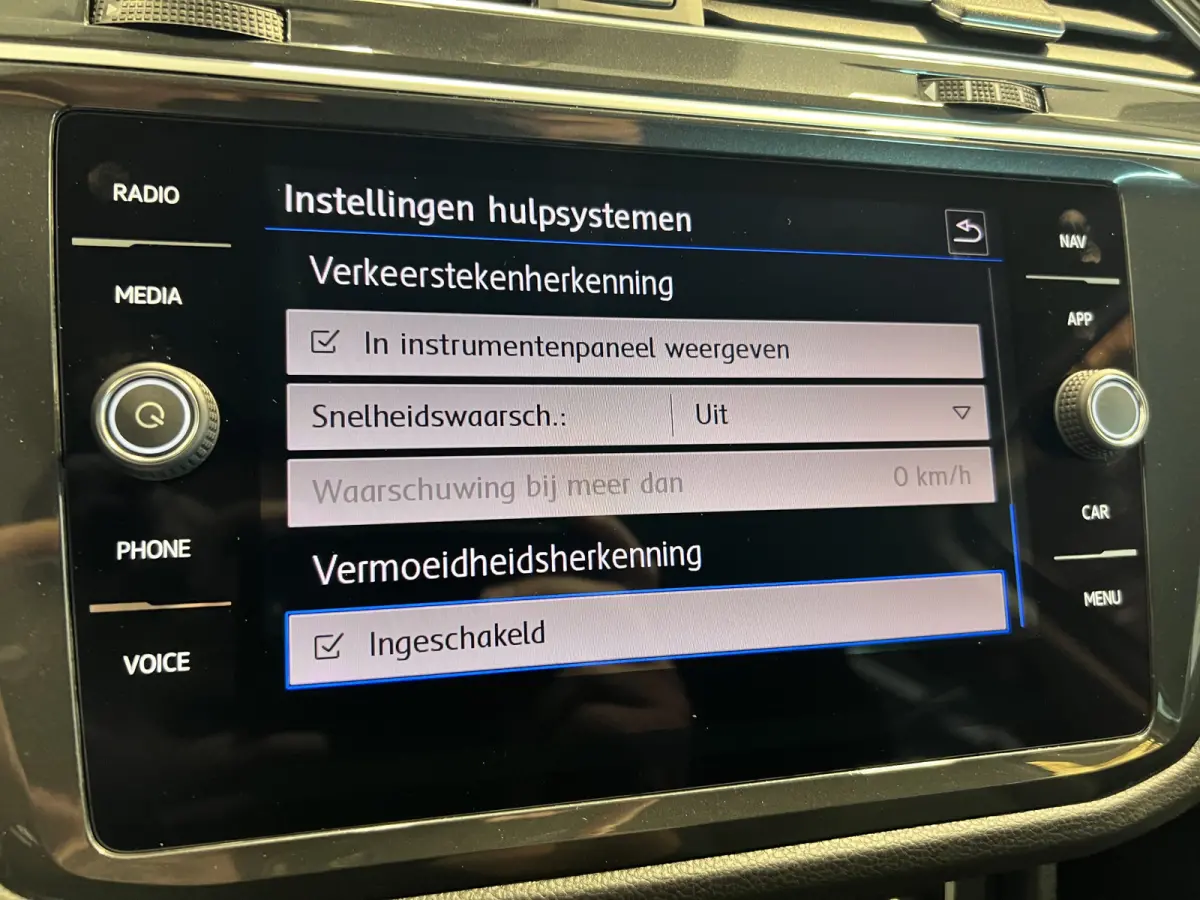 1.5 TSI Comfortline | Navigatie/Android/Apple Carplay | LM Velgen 17" | Cruise Control Adaptief | DAB | Verwarmde Voorruit | Airco Automatisch |
