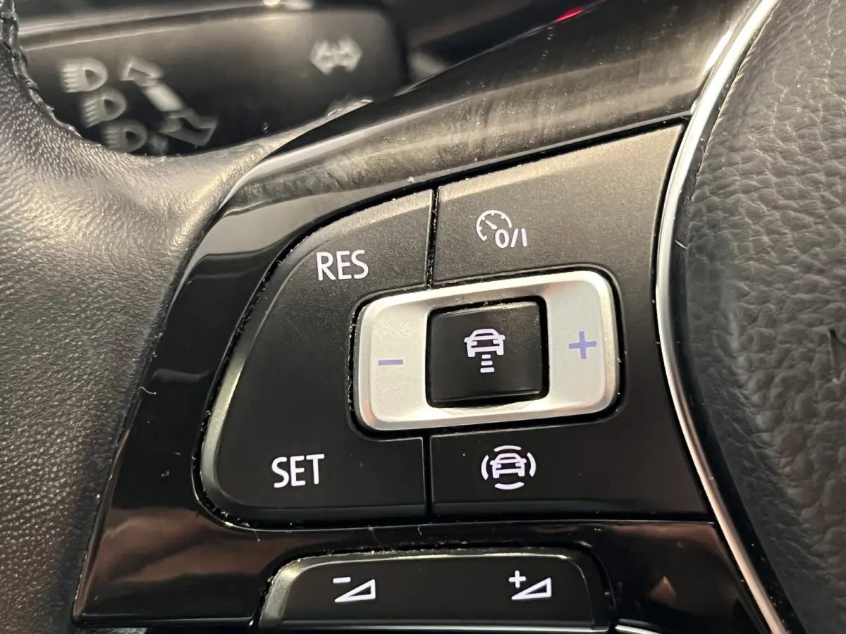 1.5 TSI Comfortline | Navigatie/Android/Apple Carplay | LM Velgen 17" | Cruise Control Adaptief | DAB | Verwarmde Voorruit | Airco Automatisch |