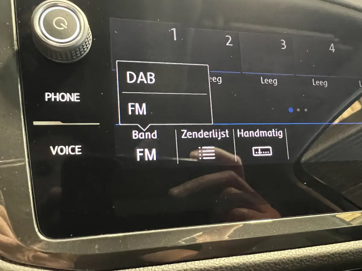 1.5 TSI Comfortline | Navigatie/Android/Apple Carplay | LM Velgen 17" | Cruise Control Adaptief | DAB | Verwarmde Voorruit | Airco Automatisch |