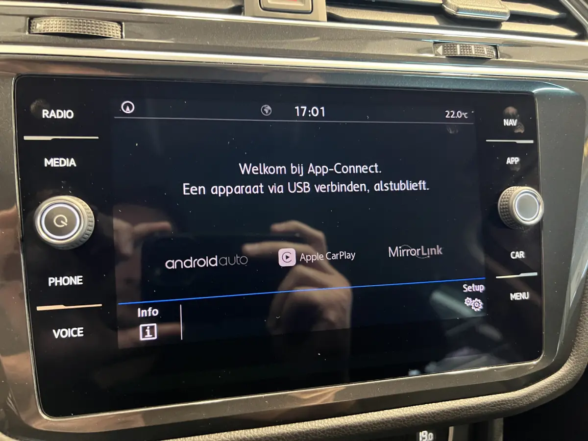1.5 TSI Comfortline | Navigatie/Android/Apple Carplay | LM Velgen 17" | Cruise Control Adaptief | DAB | Verwarmde Voorruit | Airco Automatisch |