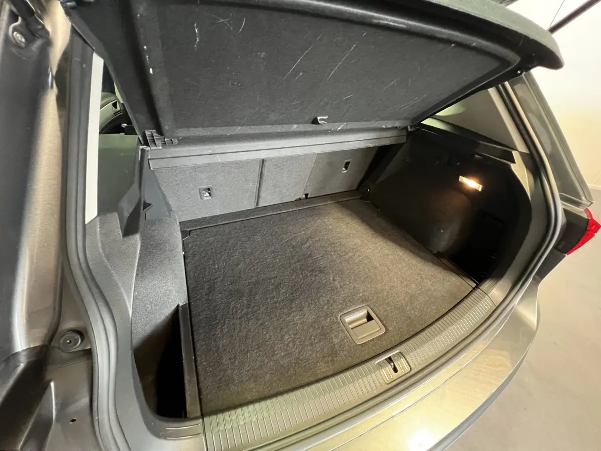 1.5 TSI Comfortline | Navigatie/Android/Apple Carplay | LM Velgen 17" | Cruise Control Adaptief | DAB | Verwarmde Voorruit | Airco Automatisch |