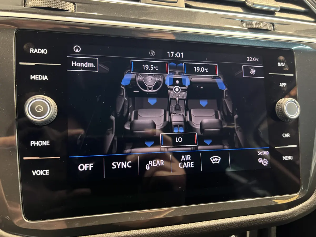 1.5 TSI Comfortline | Navigatie/Android/Apple Carplay | LM Velgen 17" | Cruise Control Adaptief | DAB | Verwarmde Voorruit | Airco Automatisch |