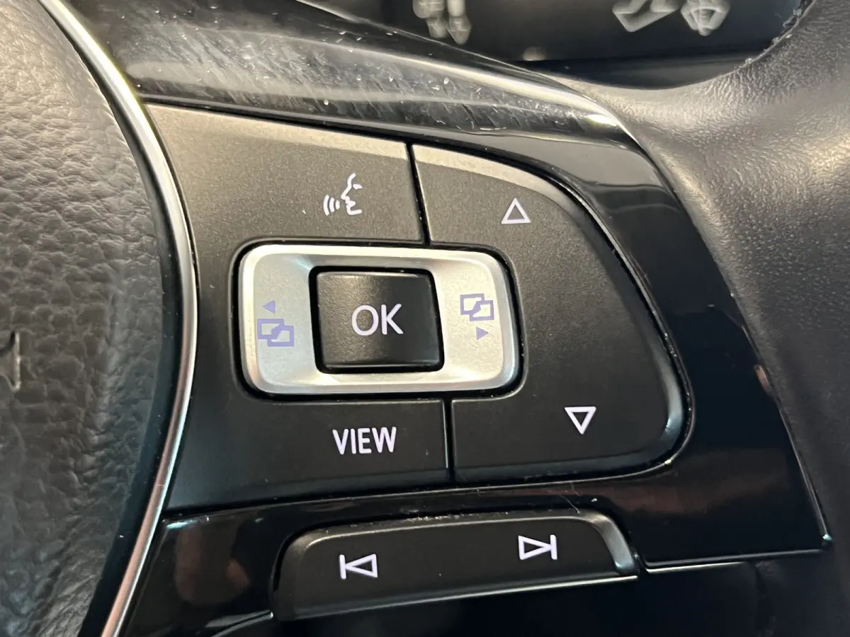 1.5 TSI Comfortline | Navigatie/Android/Apple Carplay | LM Velgen 17" | Cruise Control Adaptief | DAB | Verwarmde Voorruit | Airco Automatisch |