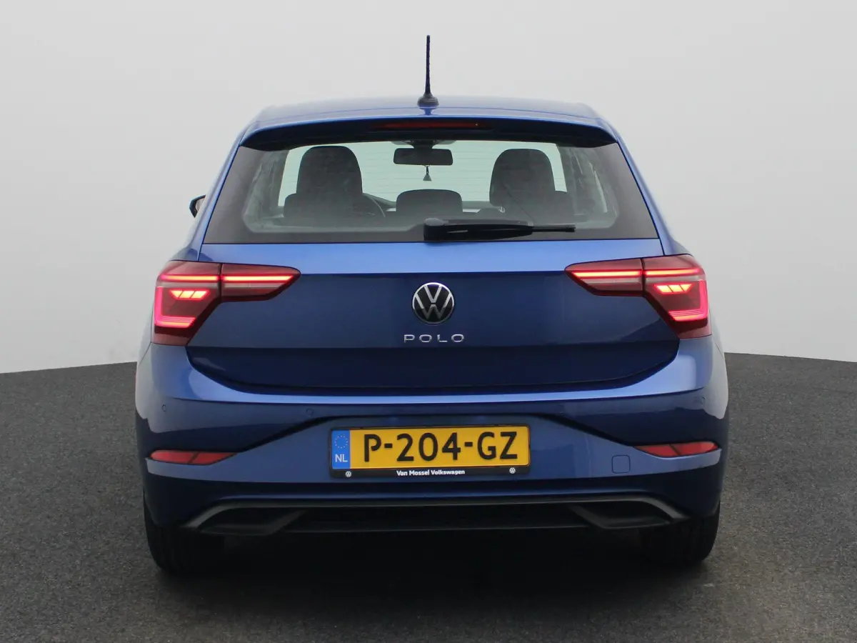 1.0 TSI Style 95 PK| Parkeersensoren | Achteruitrijcamera | LED Matrix | Stoelverwarming | Climatronic | Apple Carplay | Android Auto | 15 Inch Lichtmetalen Velgen