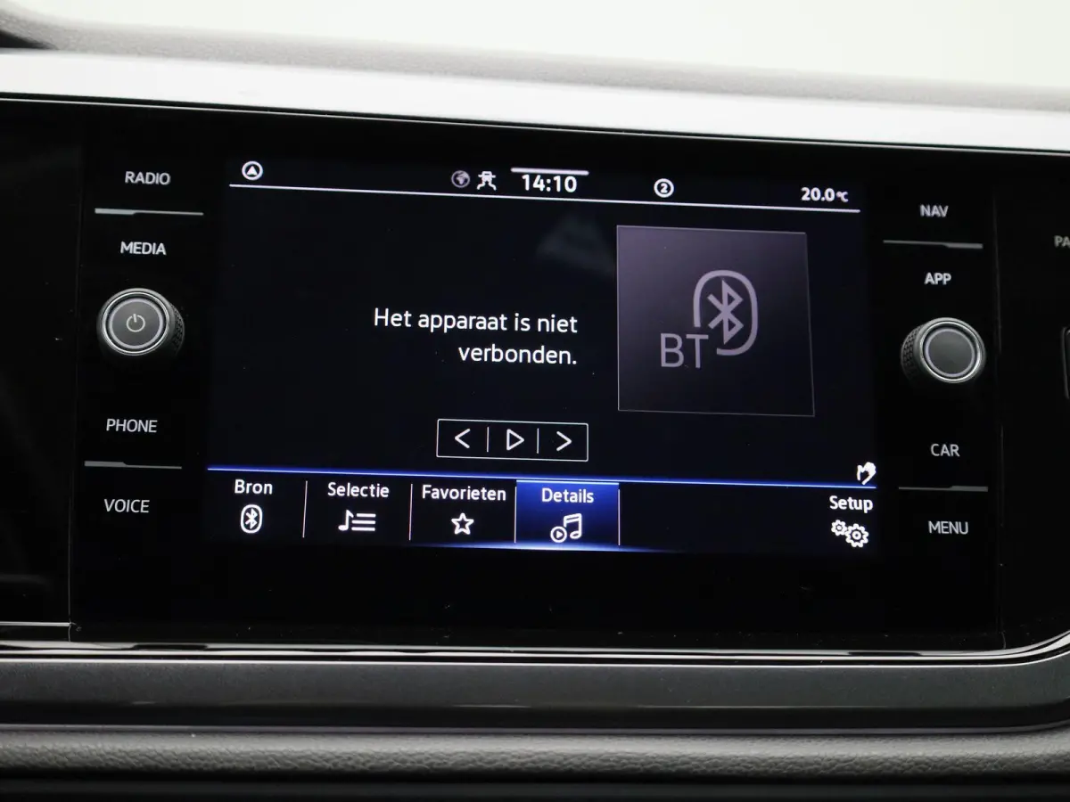 1.0 TSI Style 95 PK| Parkeersensoren | Achteruitrijcamera | LED Matrix | Stoelverwarming | Climatronic | Apple Carplay | Android Auto | 15 Inch Lichtmetalen Velgen