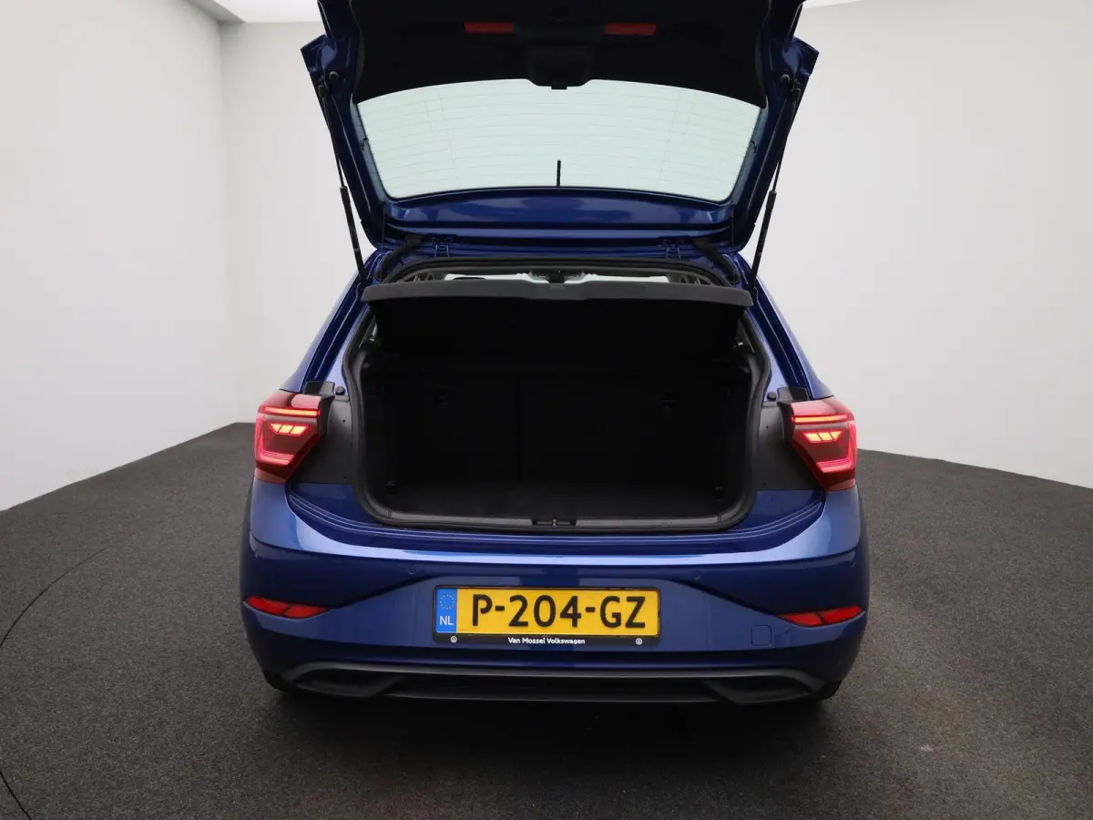 1.0 TSI Style 95 PK| Parkeersensoren | Achteruitrijcamera | LED Matrix | Stoelverwarming | Climatronic | Apple Carplay | Android Auto | 15 Inch Lichtmetalen Velgen