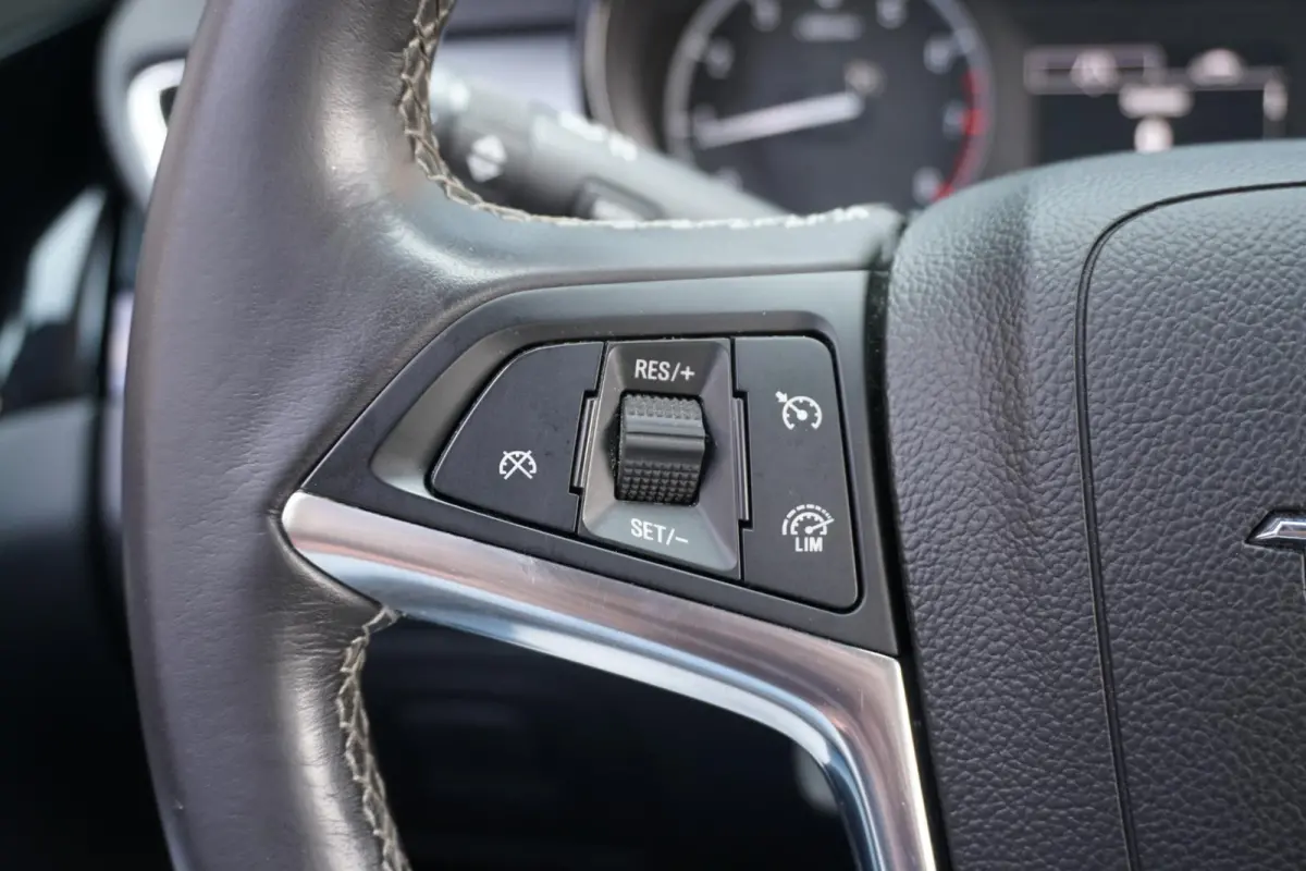 1.4 Turbo Innovation + TREKHAAK / NAVIGATIE / CARPLAY