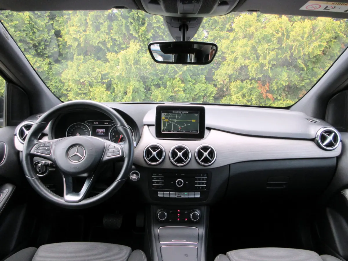180 Lease Ed. Automaat * Navi * Cruise * Trekhaak *