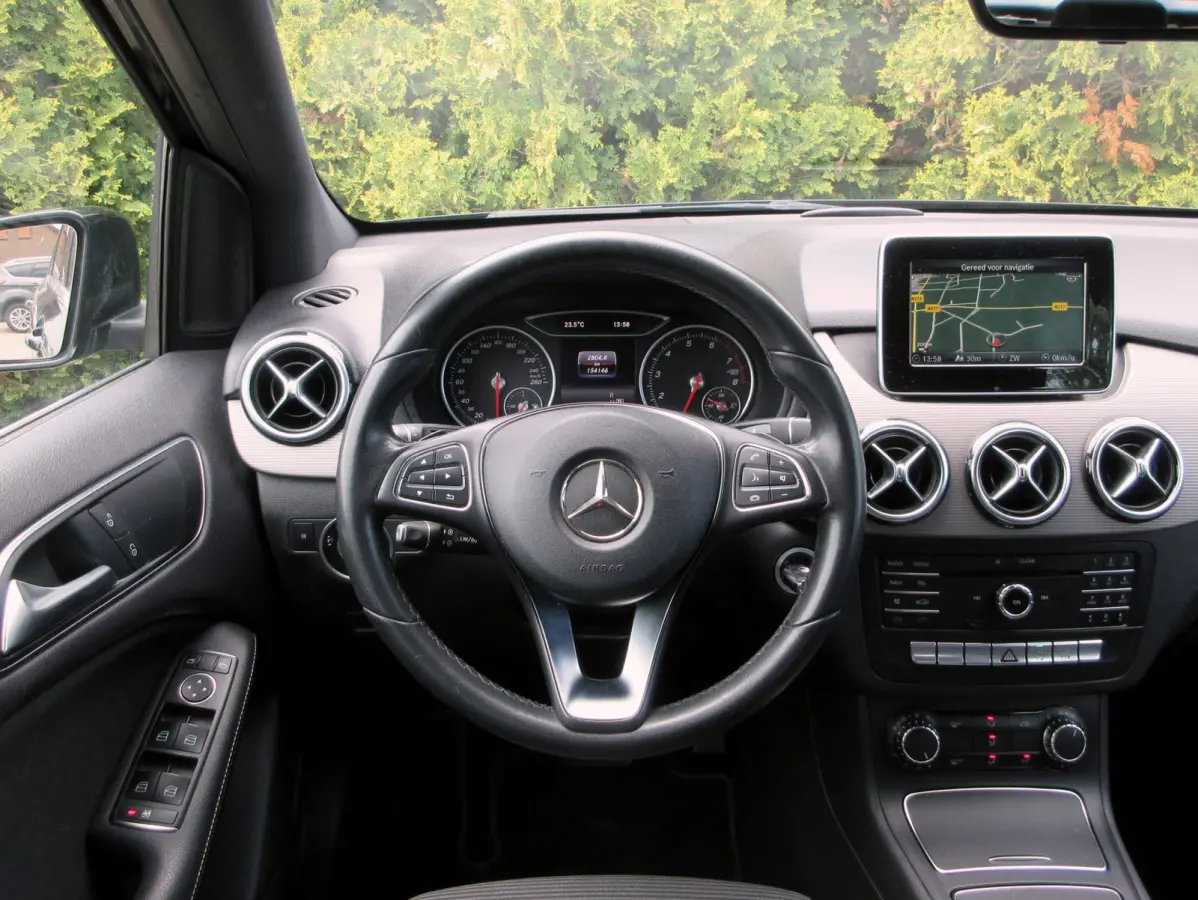 180 Lease Ed. Automaat * Navi * Cruise * Trekhaak *
