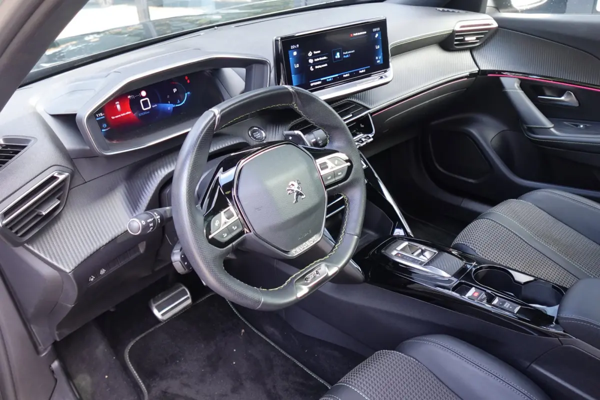 1.2 PureTech GT PANO KEYLESS VOL'