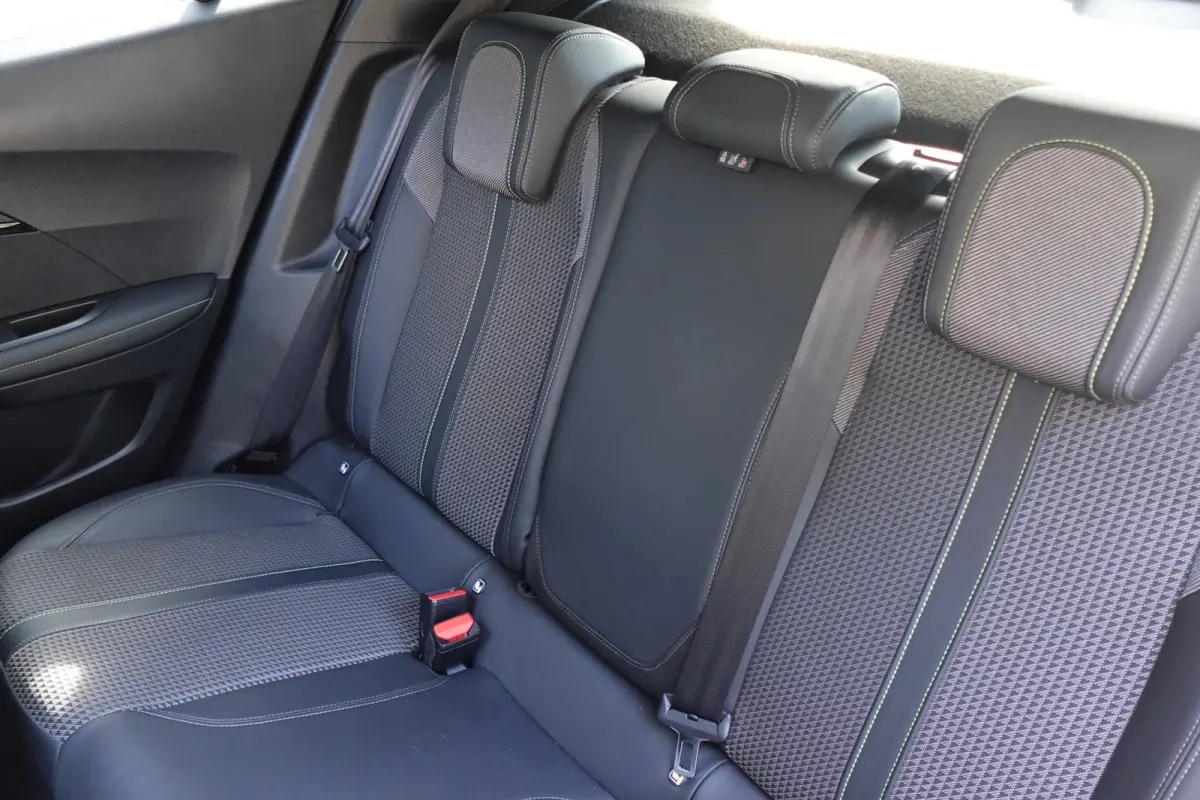 1.2 PureTech GT PANO KEYLESS VOL'
