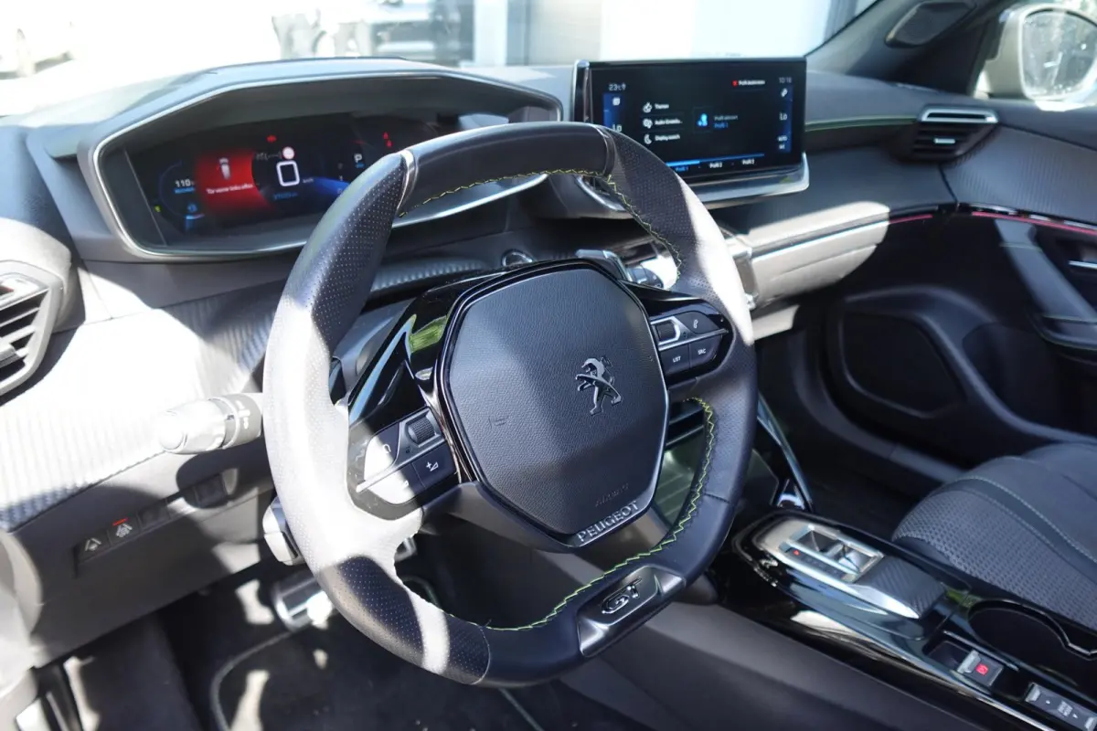 1.2 PureTech GT PANO KEYLESS VOL'