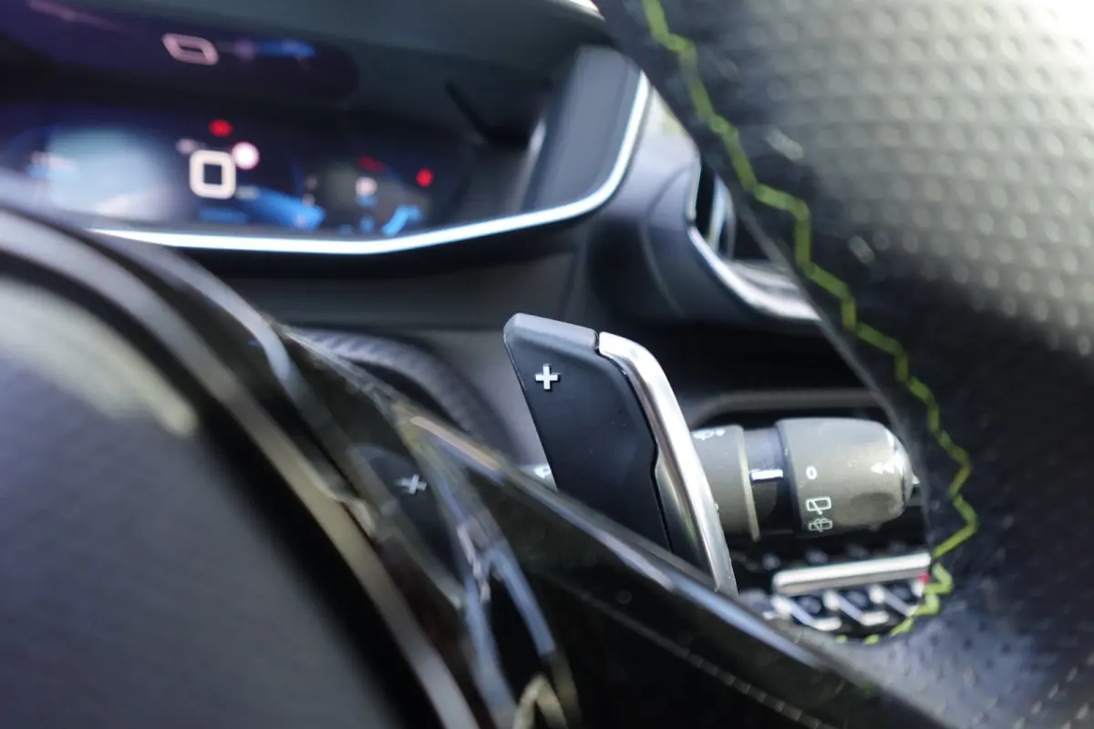1.2 PureTech GT PANO KEYLESS VOL'