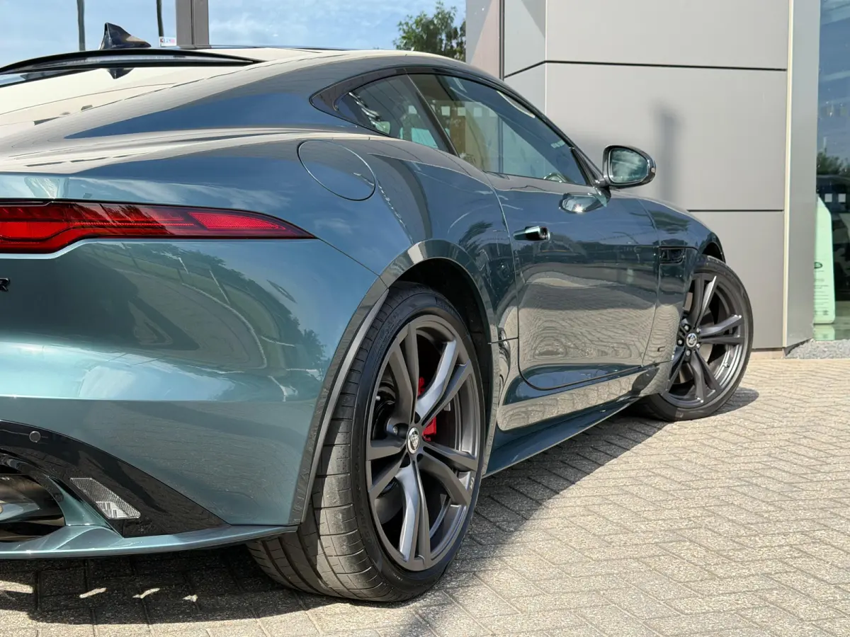 P575 AWD R 75 | Alcantara hemel | Sportuitlaat | Performance Seats |  | Koel/verwarmbare stoelen