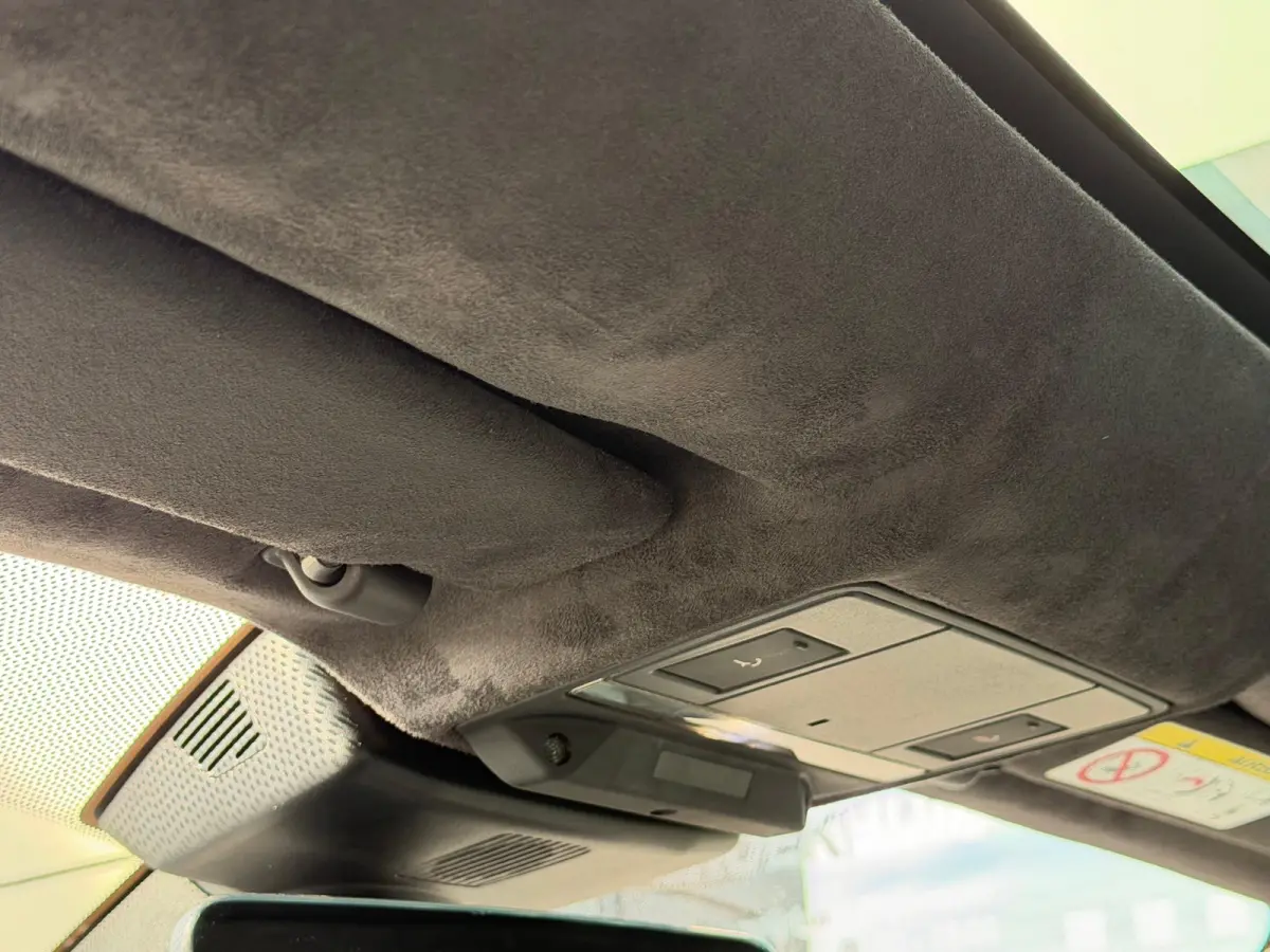 P575 AWD R 75 | Alcantara hemel | Sportuitlaat | Performance Seats |  | Koel/verwarmbare stoelen