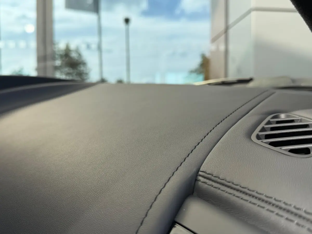 P575 AWD R 75 | Alcantara hemel | Sportuitlaat | Performance Seats |  | Koel/verwarmbare stoelen