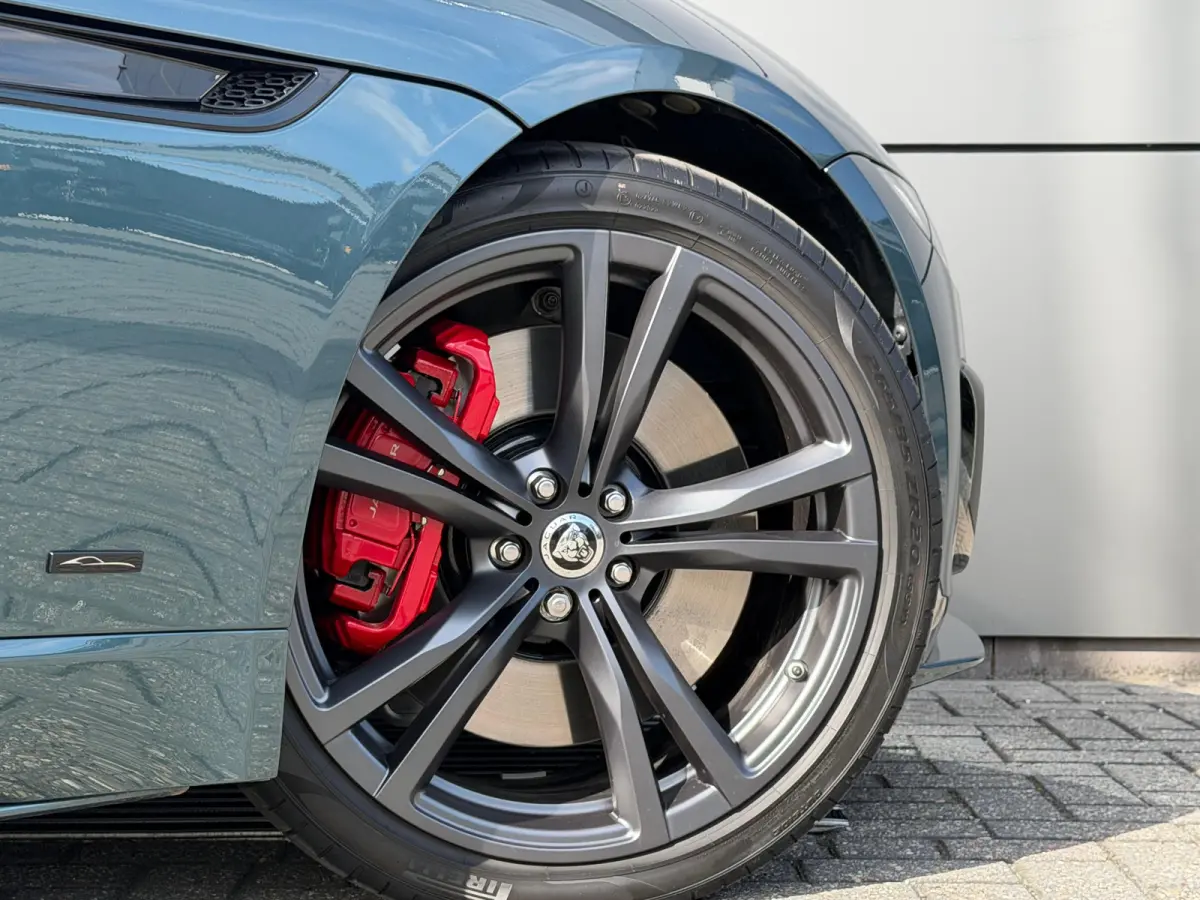 P575 AWD R 75 | Alcantara hemel | Sportuitlaat | Performance Seats |  | Koel/verwarmbare stoelen